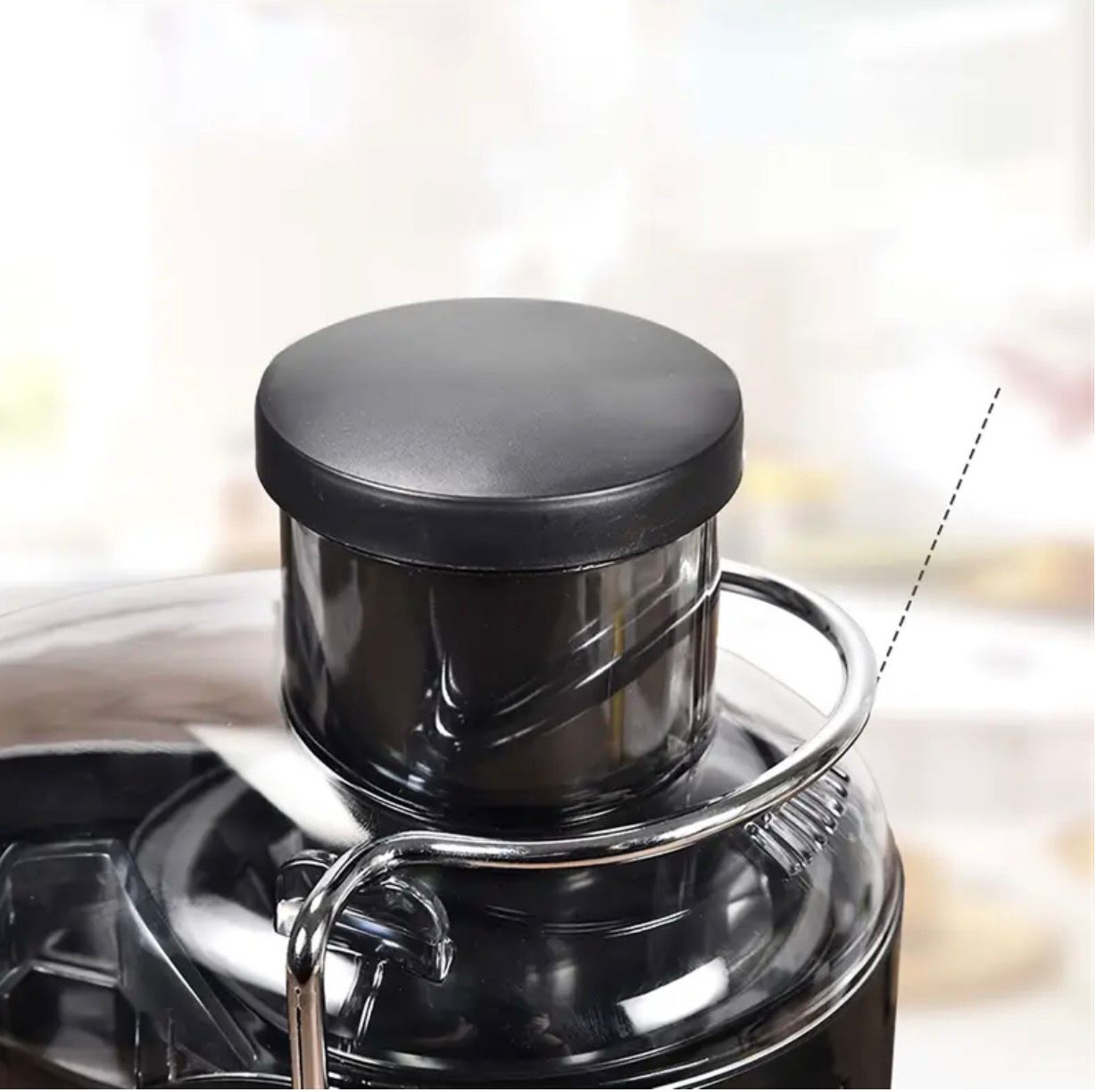 Storcator Electric 1400W, JUICY PRO 5 ,Recipient Pulpa 600 ml, 2 Trepte de Viteza, Lama si Sita din Inox, Tub Alimentare Generos, Rapid si Eficient pentru Fructe si Legume