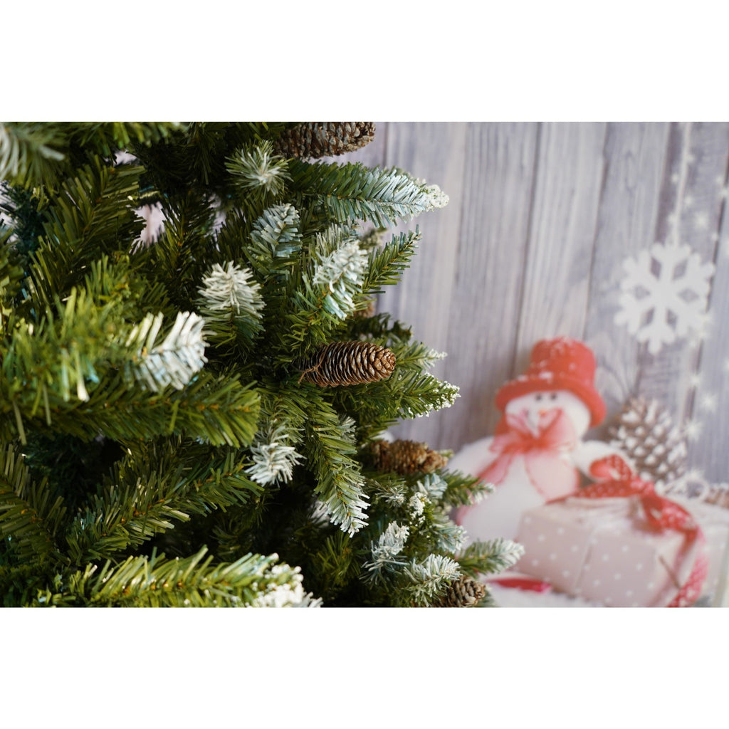 Brad Artificial bogat de Craciun, 2.10 m inaltime, Verde, Pulverizat alb-tip zapada, Interior/ Exterior, 1266 ramuri