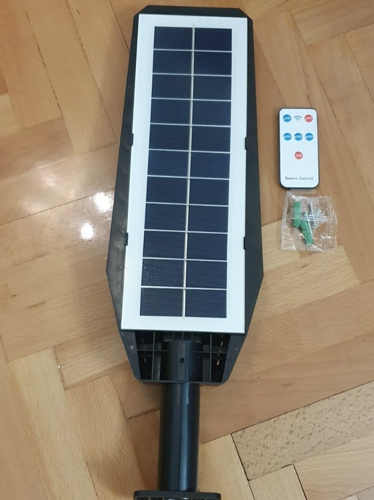 Set 2 Lampi Solare Stradale Jortan - 200W - 189 LED+ PRODUS SURPRIZA!