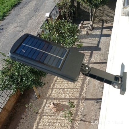 Set 2+1 GRATIS! Lampa Stradală Solară LED JORTAN cu Senzor de Mișcare, pentru Grădină, Rezistentă la Apă IP65